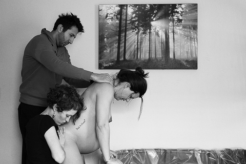 denverhomebirthphotography_imthiazhouseman06